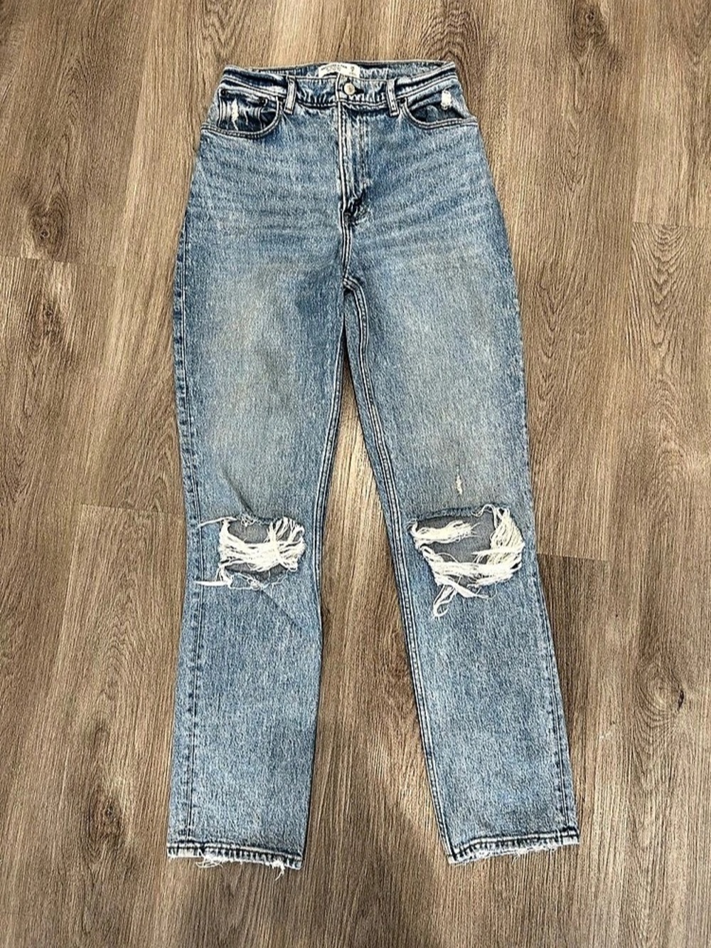 Abercrombie & Fitch The '90s Straight Ultra High Rise Jean Blue Waist 26